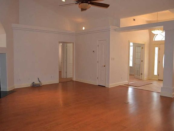 4th image of 3789 Oak Glen Ct