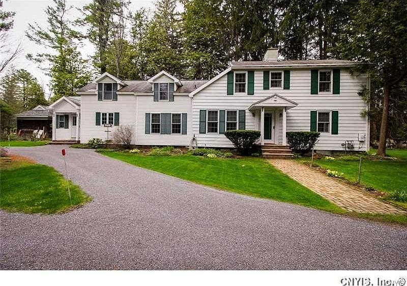 1st image of 3 Ledyard Ave