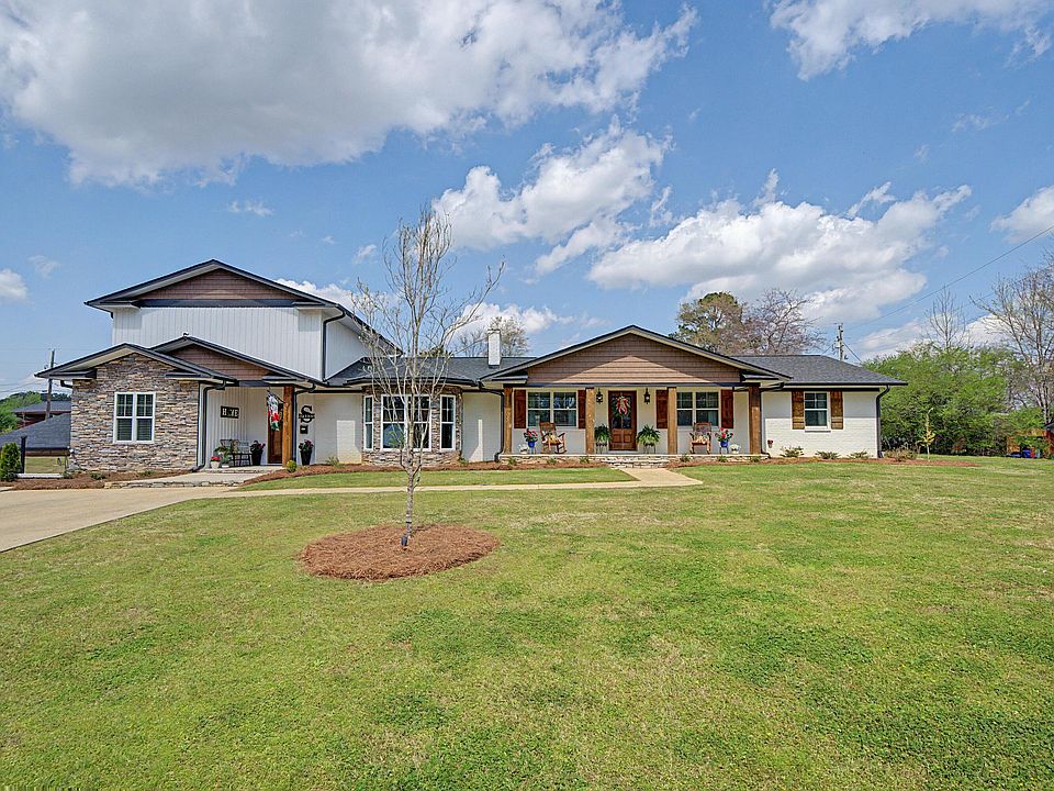1st image of 5 Woodmont Dr