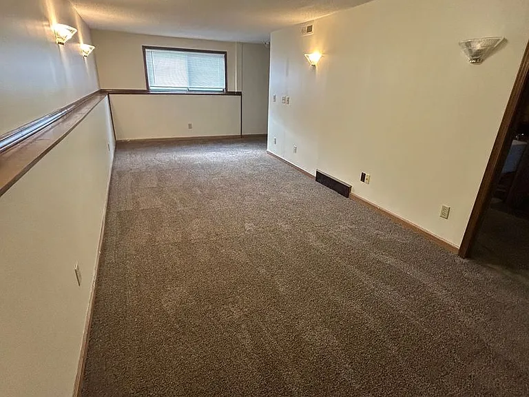 4472 Ramsdell Dr — Photo 17