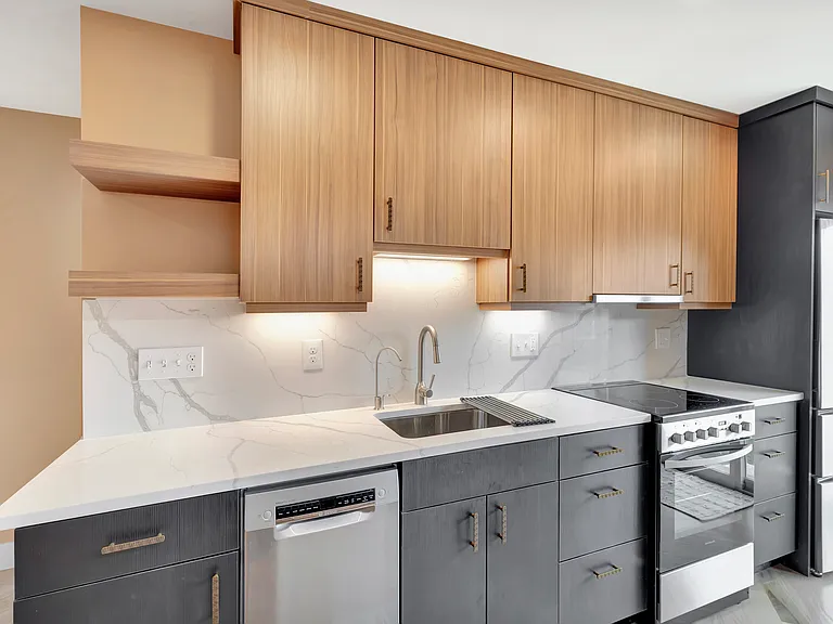 611 S Miller Ave #B — Photo 4