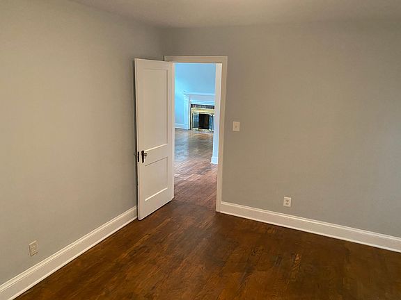 5th image of 3437 Charles St