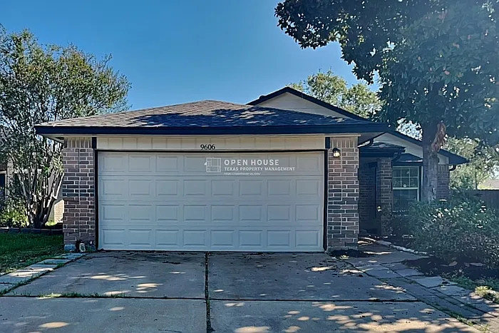 3 bed, 2.0 bath, 1524 sqft, $1,845 — Photo 1