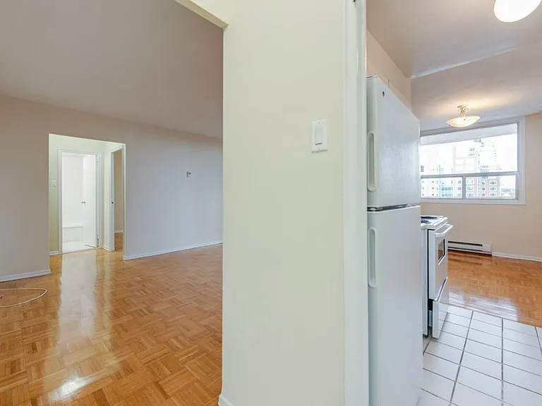 10 Huntley St #1 — Photo 18