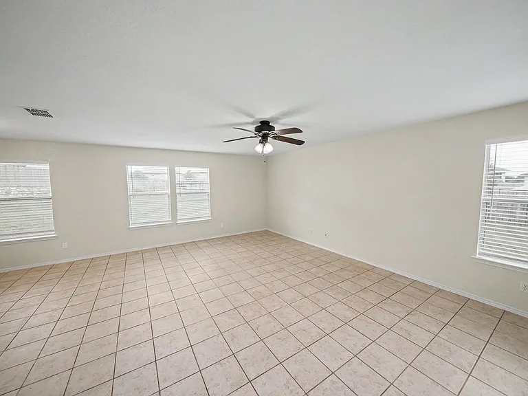 25003 Marshall Blf — Photo 11