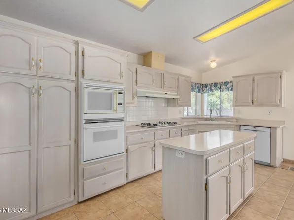 6186 S Mainside Dr, Tucson, AZ 85746
