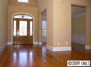 727 Cooks Cove Rdg, Lake Wylie, SC 29710