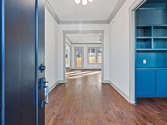 2nd image of 1803 Rosewood Ave