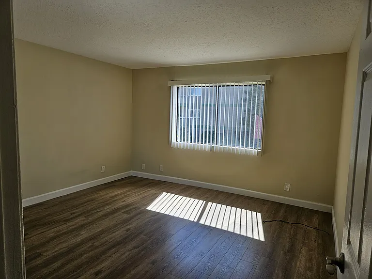7504 Sepulveda Blvd #103 — Photo 23
