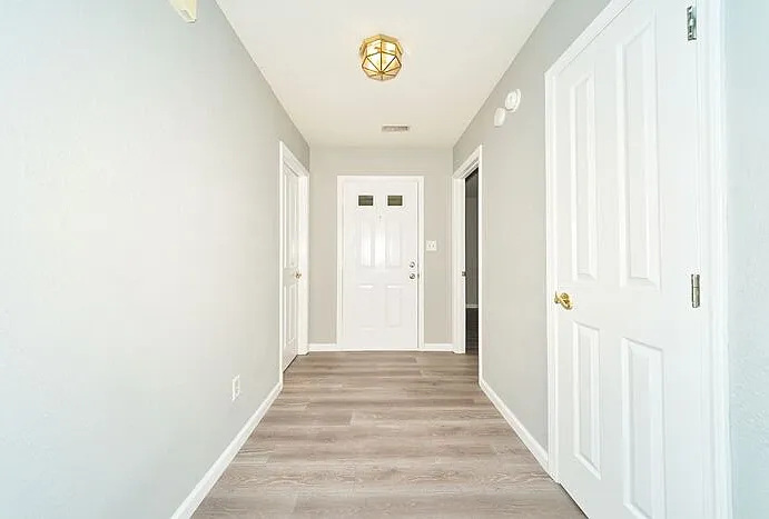 8335 Eagles Nest Dr — Photo 21