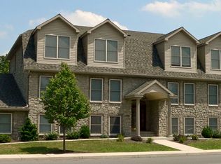 319 Franklin St APT 101, Nazareth, PA 18064