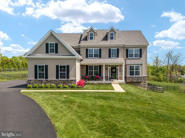 5389 Loux Dr, Doylestown, PA 18902