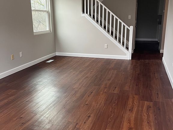 4th image of 8006 Mill Creek Cir