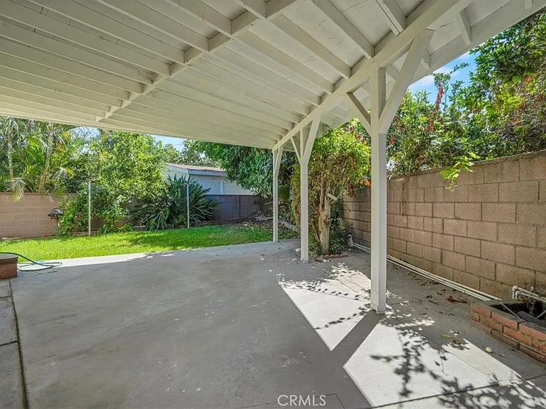 9241 Vicki Dr — Photo 11