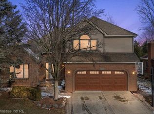 43455 Brooks Dr, Clinton Township, MI 48038