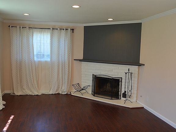 3rd image of 7136 Darnoch Way