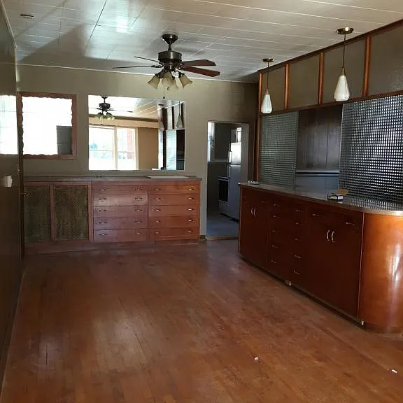 419 Macon Ave — Photo 2
