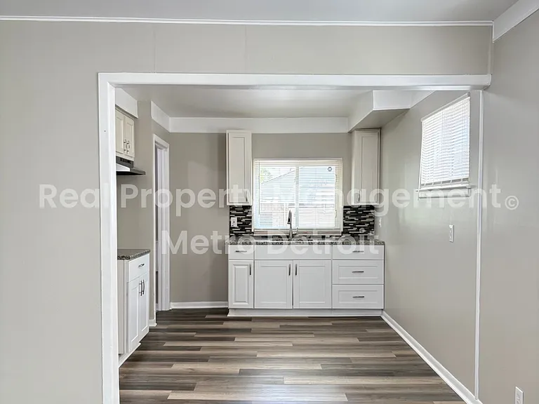 19535 Woodmont St — Photo 5