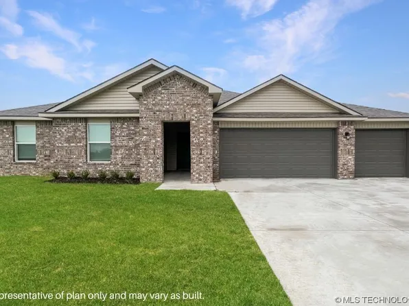 60 Stonegate Dr, Pryor, OK 74361