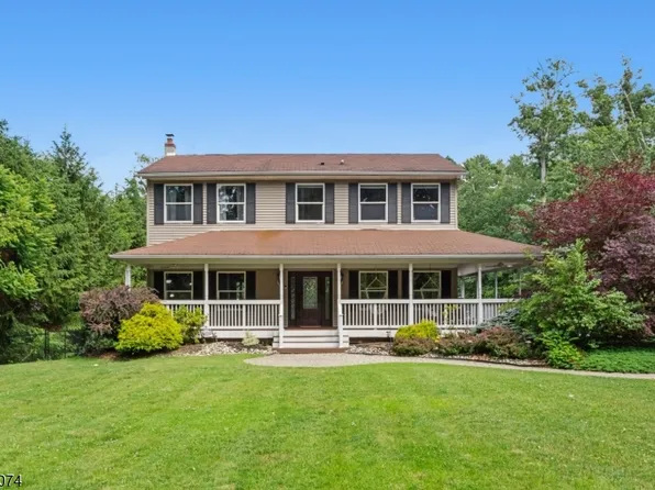 16 Horace Rd, Jefferson Twp., NJ 07438