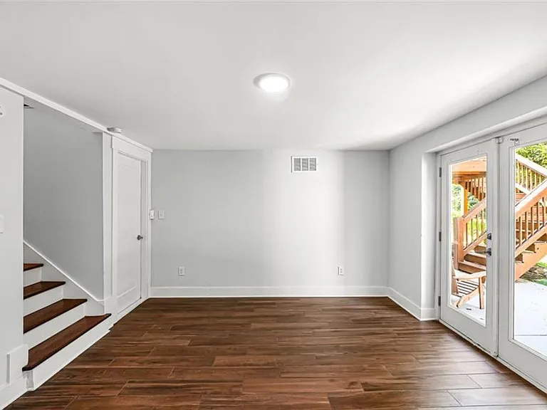 3476 Alison Dr — Photo 23