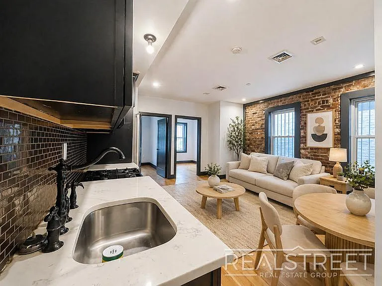 1322 Prospect Ave #1D — Photo 2