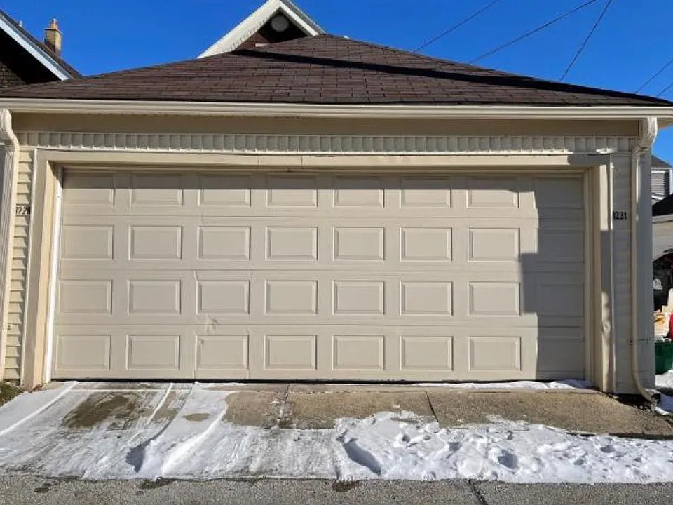 Garage parking