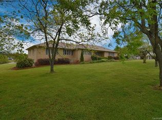 10400 Country Ln, Charlotte, NC 28214