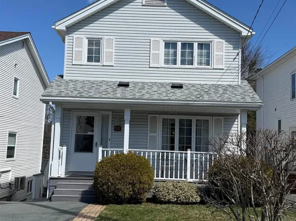 34 Victoria Dr, Halifax, NS B4C 4C3