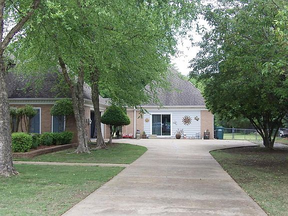 2nd image of 7780 Summerwood Ln