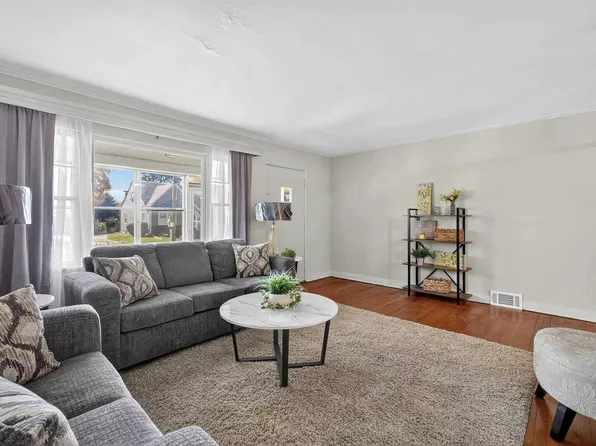 3117 25th Ave, Rock Island, IL 61201