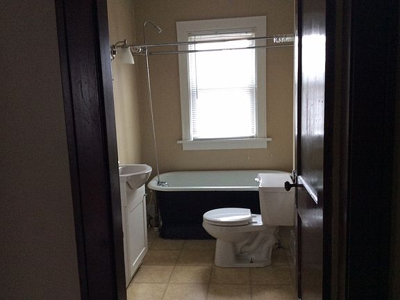 5th image of 125 E 7th Ave