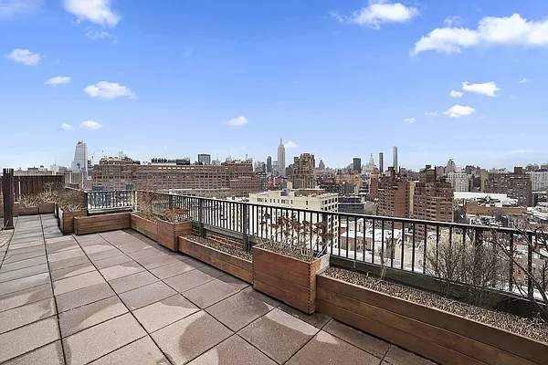 Sold by Corcoran | media 29