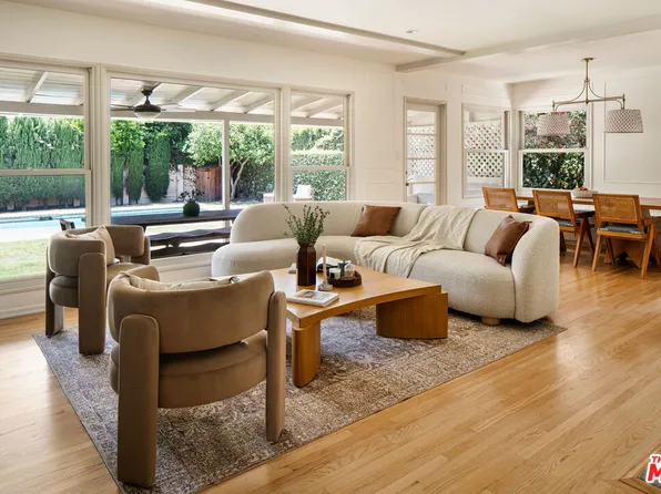 13024 Magnolia Blvd, Sherman Oaks, CA 91423