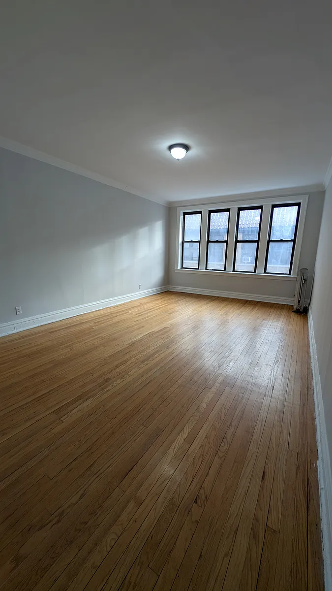 Building Photo - 5453 S Everett Ave #3B