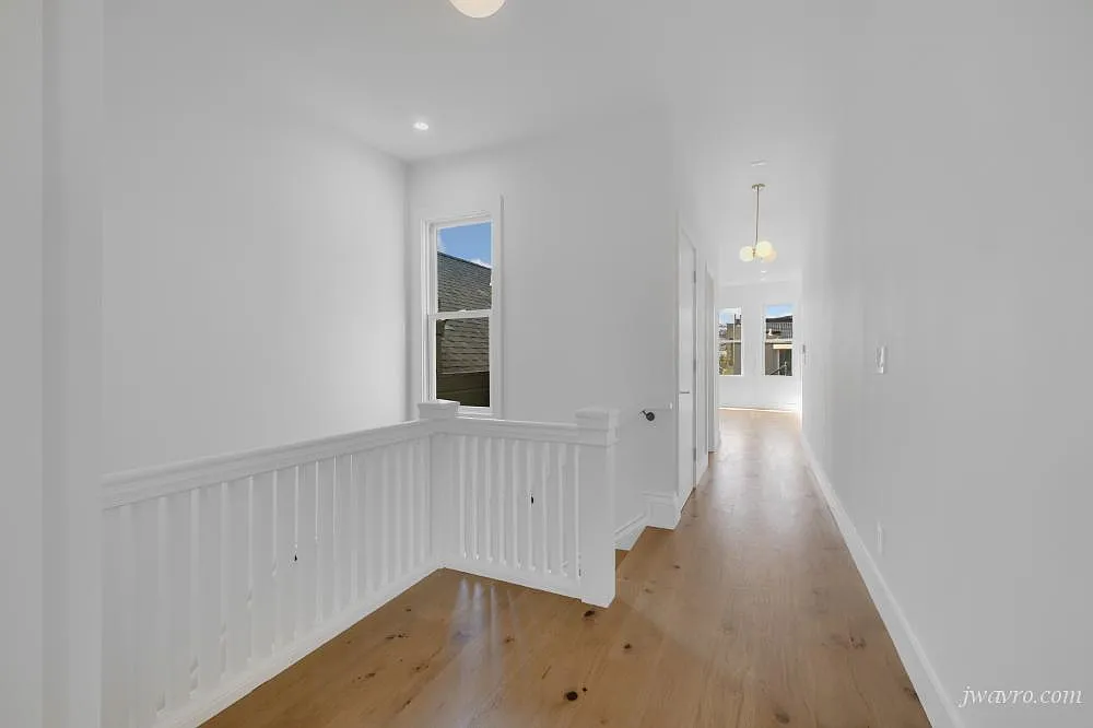 Top Floor - Noe Valley - Luxury Remodel — Photo 3