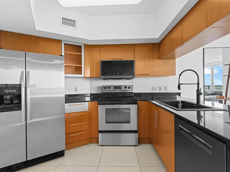 1750 N Bayshore Dr #4901 — Photo 13