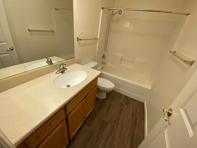 709 Creston Rd — Photo 22