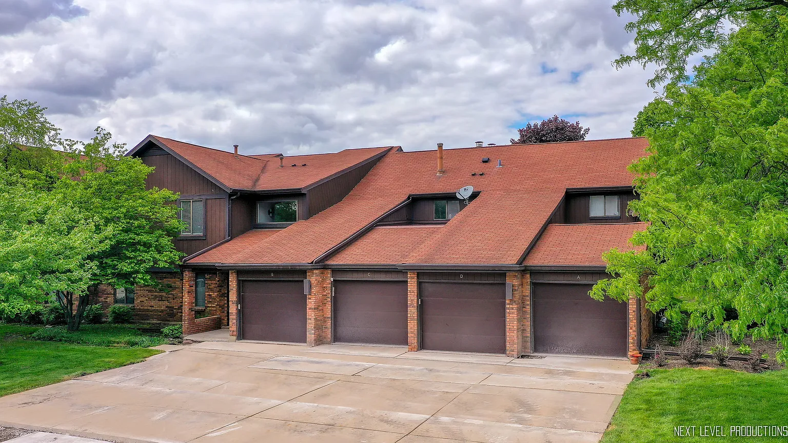 10 Creekside Cir APT A photo 1