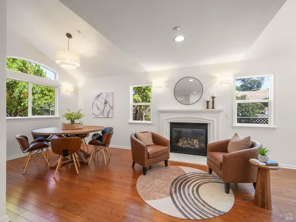 20 Cherry Hill Lane, Novato, CA 94945