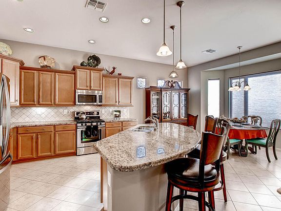 5th image of 17759 W Cottonwood Ln