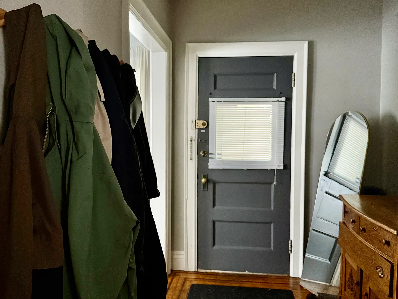 3 bed, 1450 sqft, $2,000 — Photo 3