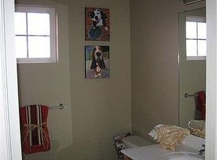 6101 W Breezeway Dr, North Ridgeville, OH 44039