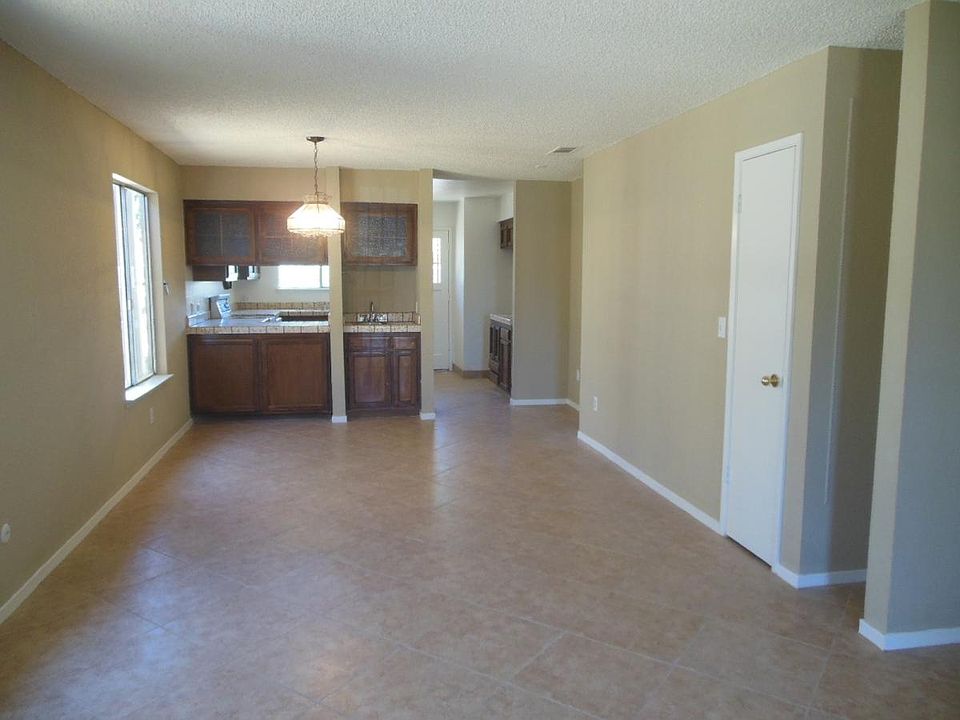 Living room & dining area