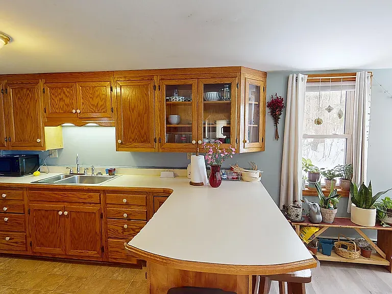 147 Lincoln St #1 — Photo 7