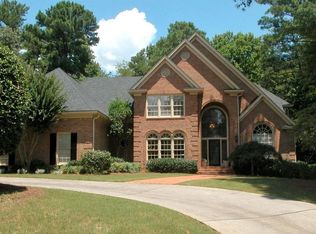 8830 Torrington Dr, Roswell, GA 30076