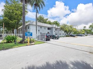 Village Homes & Condos, Palmetto Bay, FL 33157