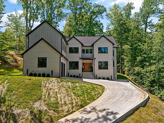 4th image of 1135 Oak Chase Blvd