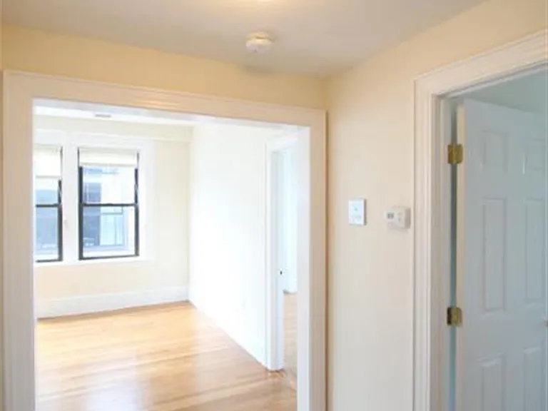 885 Massachusetts Ave #5 — Photo 8