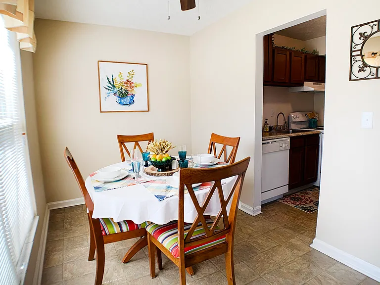 Timber Ridge Apartments — Photo 23